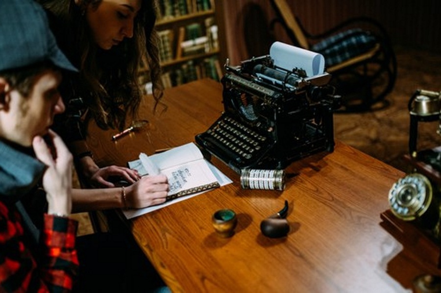 Квест в реальности Шерлок Холмс от компании Атмосфера Квест в реальности Шерлок Холмс от компании Атмосфера